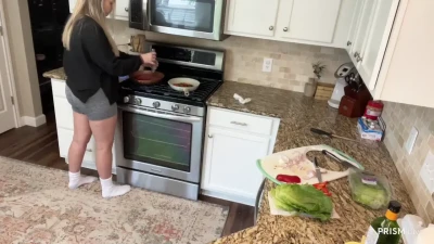 brittaniwelker - Full vidéo 4 min available ☺️ Like and comment blue balls 💜