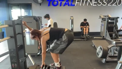 lightmoon - Why don't you cum here and help me get out of this set? 🤭
