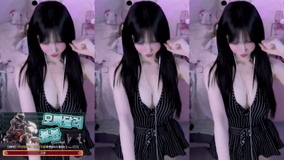 winter_28270 - Come here my naughty boy!! 💦 I just want to sit on your face