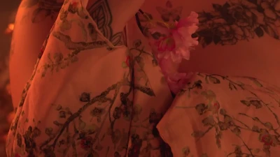 171jun01 - Pretty as a petal 🌸