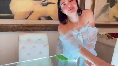 leexlinaa - Like this picture of you think my pussy is pretty 🤩