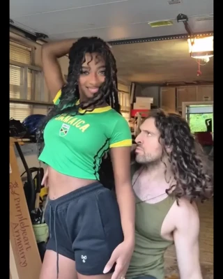taliya - Hump day goodness!!!