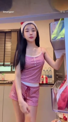 bmangpor - Morning after striptease before I shower
