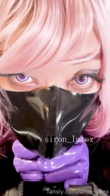 siron_latex - Pour mes fans français, si vous voulez voir beaucoup plus de