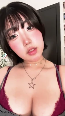 meriolchanfree - You know you wanna ride from this cowgirl!