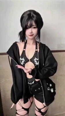 _ne_neko - I love when you all watch me play with my curves hehe and I bounce