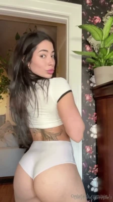 bohobaddie_ - do you want to touch my muscles?
