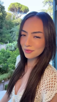 sakurashymko - drying my wet hair in the sun ☀️