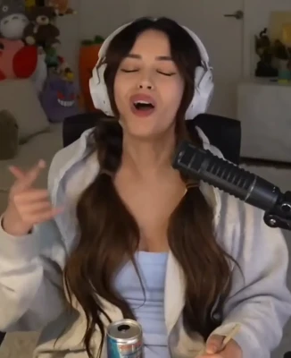 valkyrae - Saucy Sunday x