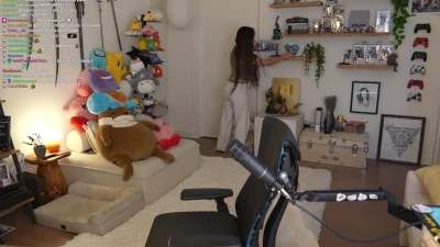 valkyrae - My first time having my huge ass ate and worshipped and I’m