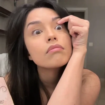 valkyrae - Poser
