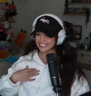 valkyrae - Be around later!! 😜