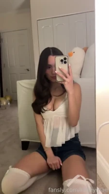 kaileymae - Andei meio sumidinha então por que você nao vem passar creme nos