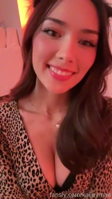 kaileymae - 10 on 10 off😇