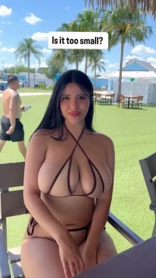 tabithalookofsky - if i was a present would you unwrap me?