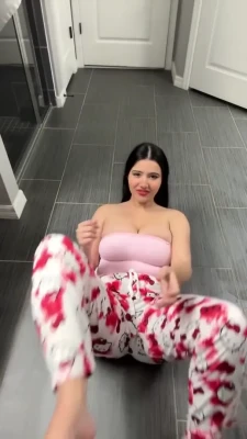 tabithalookofsky - Take me from behind while you grab my hair and push me on the bed,