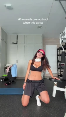 gracecoffey - It's a cold night here in Rio de Janeiro, who wants to warm my feet?
