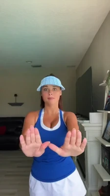 gracecoffey - Wanna eat lunch with me?