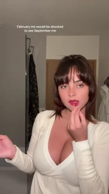 gracecoffey - Always good when wake up and feeling horny 😋 👅💦💦