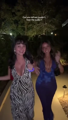 gracecoffey - Just bc I like to jiggle sometimes