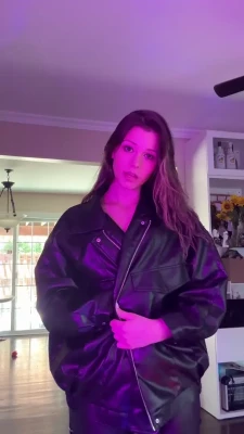 nikkiwoods - ur dream girl 😇