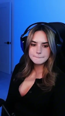 makenzieraine - What day should I go live?