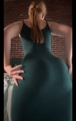 bailssoflove - Watch me twirl with no panties ☺️ In slow mo 💖😮