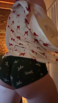bailssoflove - Sexy Sissy clad in satin.......