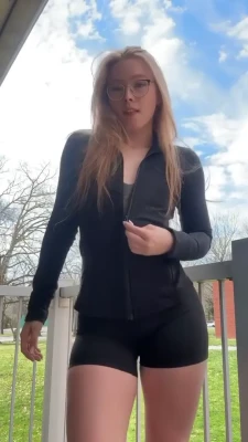 bailssoflove - I am a beautiful manic princess, okay?