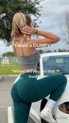 kawaiisofey - Get a bowl of queso to dip these CORN CHIPPY FEET into  Suck on my