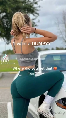kawaiisofey - Which would you suck on first