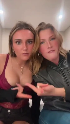annabellegesson - dm me and i'll take the panties off 💞