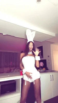 mynameisalliyah - Ik ben jouw geile Kerstvrouw8