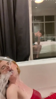 avalonwarren - THE COLLEGE NERD IS SO HORNY TODAY 😉😍 5$ FULL LONG VID Do you