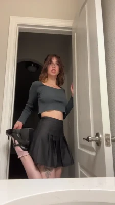 lovehappydays - New video sending in DMs rn 😳