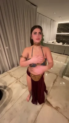 colleen - LET THE GAMES BEGINNING!! 🍇 😂🤣😋