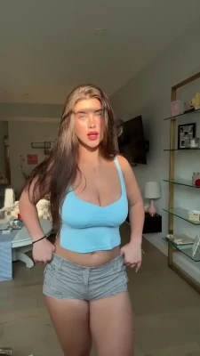 colleen - Suns Out Buns Out 🔆