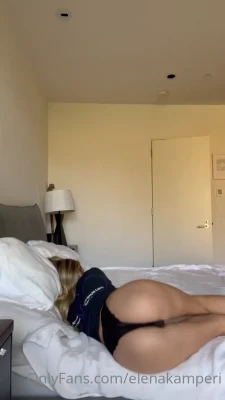 elenakamperi - Doccia time pt.2 😏