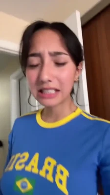 sabadabadoodle - Hi guyss 👋🏻who helps me?