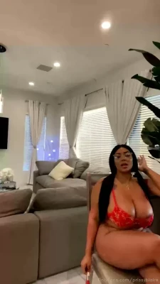 prissyblaire - At the time it was not Masturbation Monday so I saved it for today!