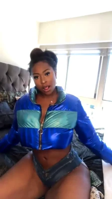 prissyblaire - Pool days are so much fun <3 what do you think about my splits?