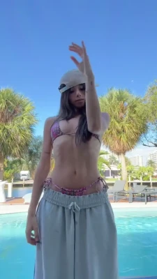 sadiemckenna - Who is going to give me big daddy energy today?😍 Whoever tips the