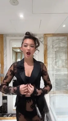 lilychee - Twerk video on Instagram, nude version in messages! Nude twerking and