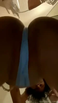 ayleksx - Hopping right off the BBC, right on to hubby's lips,  That's right