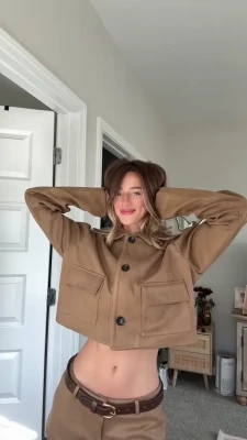 hadelinemope - Want to see something sneaky? DM me (;