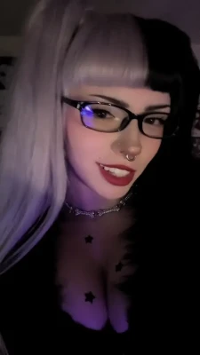 emmalangevin - With @dazedsub and @sigmalaid ❤️