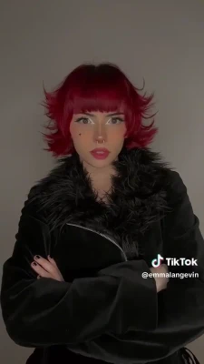 emmalangevin - do you think you could stare into my eyes as we fuck.. the whole