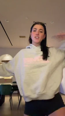charlidamelio - Weekly Video! My hole wanted it so bad! Cant you tell? :3