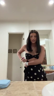 charlidamelio - The time poll on Twitter got a majority vote for evening time