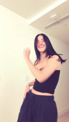 charlidamelio - Tell me your deepest darkest secret!!